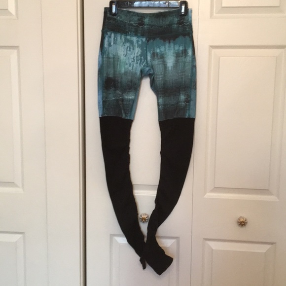 ALO Yoga Pants - Alo Yoga Goddess Legging